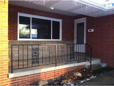 4458 Okell Rd, Columbus, OH 43224 - photo 4