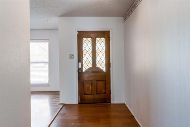 4117 Alicante Ave, Fort Worth, TX 76133 - photo 4