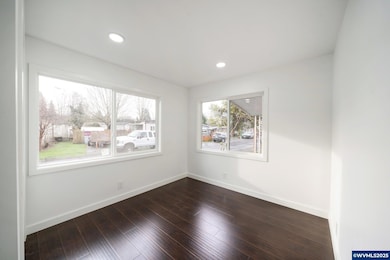 20140 NE Sandy Bl, Fairview, OR 97024 - photo 6