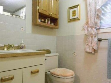 68 Lantern Ln unit 2, Dracut, MA 01826 - photo 6