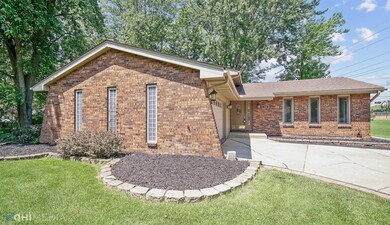 206 Omega Dr, Crown Point, IN 46307 - photo 2