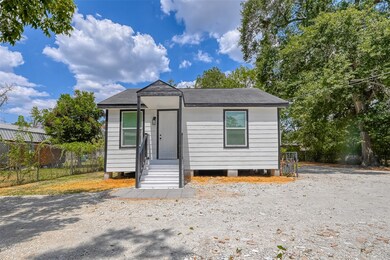 2401 Persimmon St, Houston, TX 77093 - photo 7