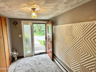 2613 Jackson St, Scranton, PA 18504 - photo 3