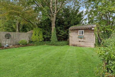 27 Mell Dr, North Babylon, NY 11703 - photo 5