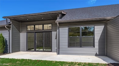 3452 Jamestown Dr, Zanesville, OH 43701 - photo 7