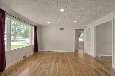 102 Woodland Rd, Lansing, KS 66043 - photo 4