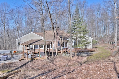7216 Mountain Rd, Macungie, PA 18062 - photo 3