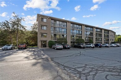 650 E Greenwich Ave unit 5-302, West Warwick, RI 02893 - photo 4