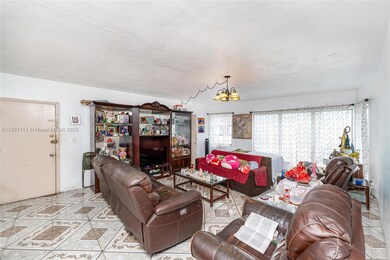 7712 Byron Ave unit 4, Miami Beach, FL 33141 - photo 3