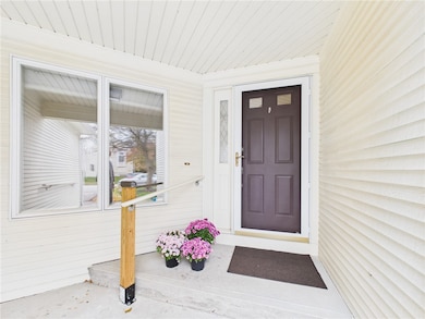 96 Nipmuc Trail unit F, North Providence, RI 02904 - photo 2