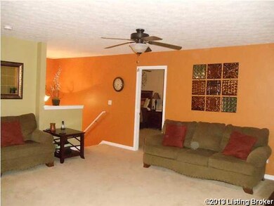 155 Crystal View Ct, Mount Washington, KY 40047 - photo 4