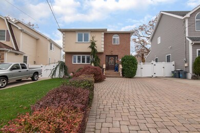 851 Carlton-37