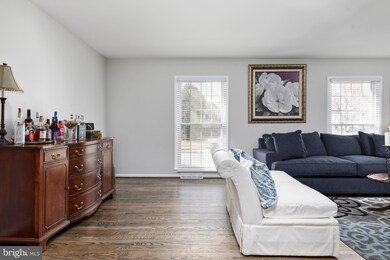 10810 Stanhope Place, Fairfax, VA 22032 - photo 7