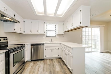 10439 N Cherry Dr, Kansas City, MO 64155 - photo 6