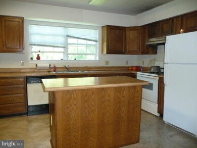 6706 Farmstead Ln, Fredericksburg, VA 22407 - photo 7