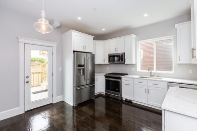 61 Charlotte St unit 1, Dorchester, MA 02121 - photo 5