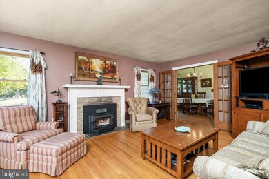 8 Edwards Place, Ewing, NJ 08628 - photo 4