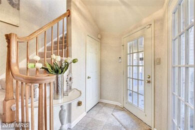 5718 Mayfair Manor Dr unit 101, Rockville, MD 20852 - photo 3