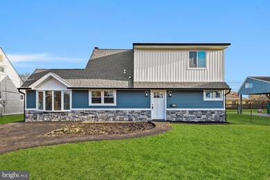 315 Appletree Dr, Levittown, PA 19055 - photo 2