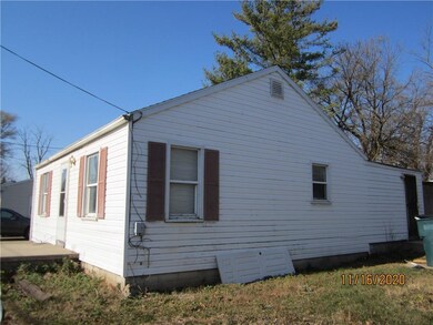 1802 E 15th St, Muncie, IN 47302 - photo 2