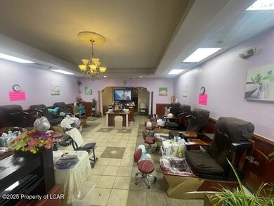 546 W Broad St, Hazleton, PA 18201 - photo 6