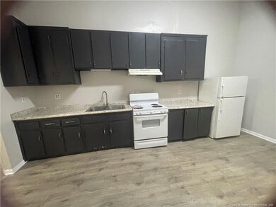 401 S Clinton Ave unit D, Dunn, NC 28334 - photo 4