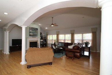 22 Seasons Ridge Ct, Maryville, IL 62062 - photo 5