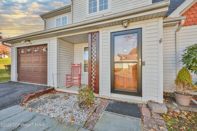 319 W Windsor Rd, Saylorsburg, PA 18353 - photo 3