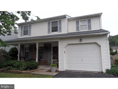 134 Gentry Dr, Perkasie, PA 18944 - photo 2