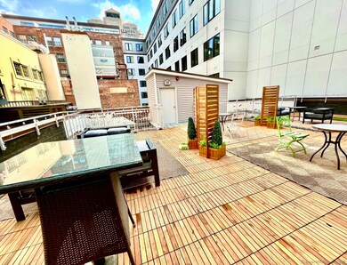 Rooftop patio/deck