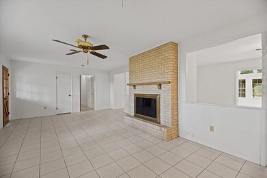 207 Hilltop Loop, Lufkin, TX 75904 - photo 6