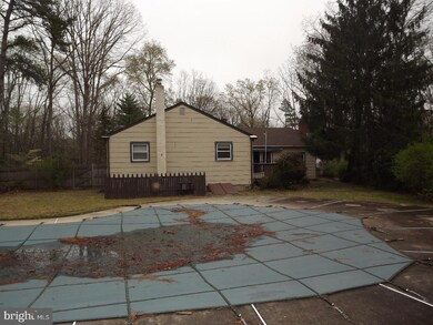 305 Walnut Ave, Marlton, NJ 08053 - photo 2