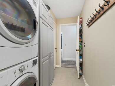 510 S Harkless Dr unit 9, Syracuse, IN 46567 - photo 6