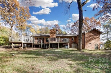 The perfect entertaining yard!