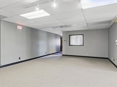 24-Center Space 2 to Side Entrance