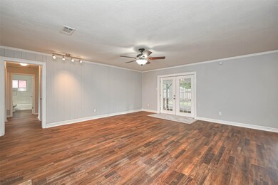 7211 Stonegate Dr, Houston, TX 77040 - photo 7