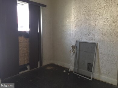 2427 E Madison St, Baltimore, MD 21205 - photo 6