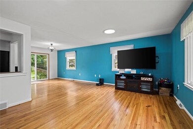 8902 Park St, Lenexa, KS 66215 - photo 4