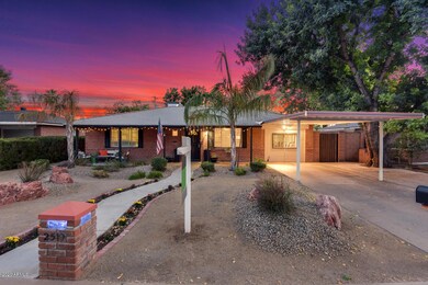 2519-East-Montecito-Avenue-43