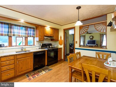 321 Rogers Rd, Norristown, PA 19403 - photo 5