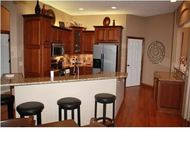 10ft ceiling in kitchen & hearth.