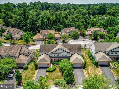 522 Bridgeview Dr, Lemoyne, PA 17043 - photo 2