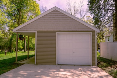 Garage 2