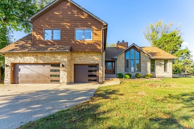 120 Pratt Blvd, Roselle, IL 60172 - photo 2