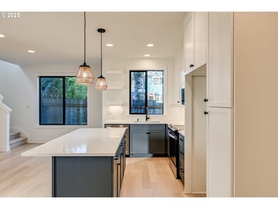 5073 NE 37th Ave, Portland, OR 97211 - photo 7