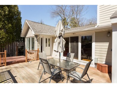 140 Walker Bungalow Rd, Portsmouth, NH 03801 - photo 4