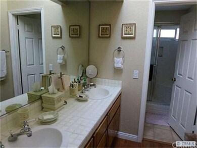 2 and 1/2 spacious bathrooms.
