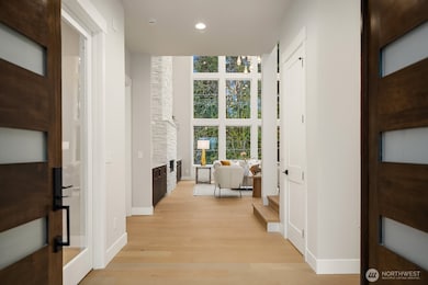 3204 116th Ave NE, Bellevue, WA 98004 - photo 3