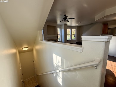 800 Springtree Ln, West Linn, OR 97068 - photo 6