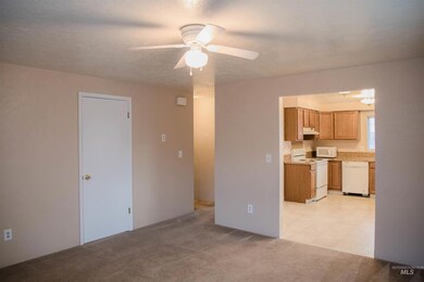 1215 Holly St, Nampa, ID 83686 - photo 6